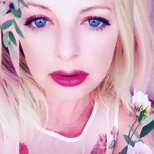 Meet your Posher, Alisha